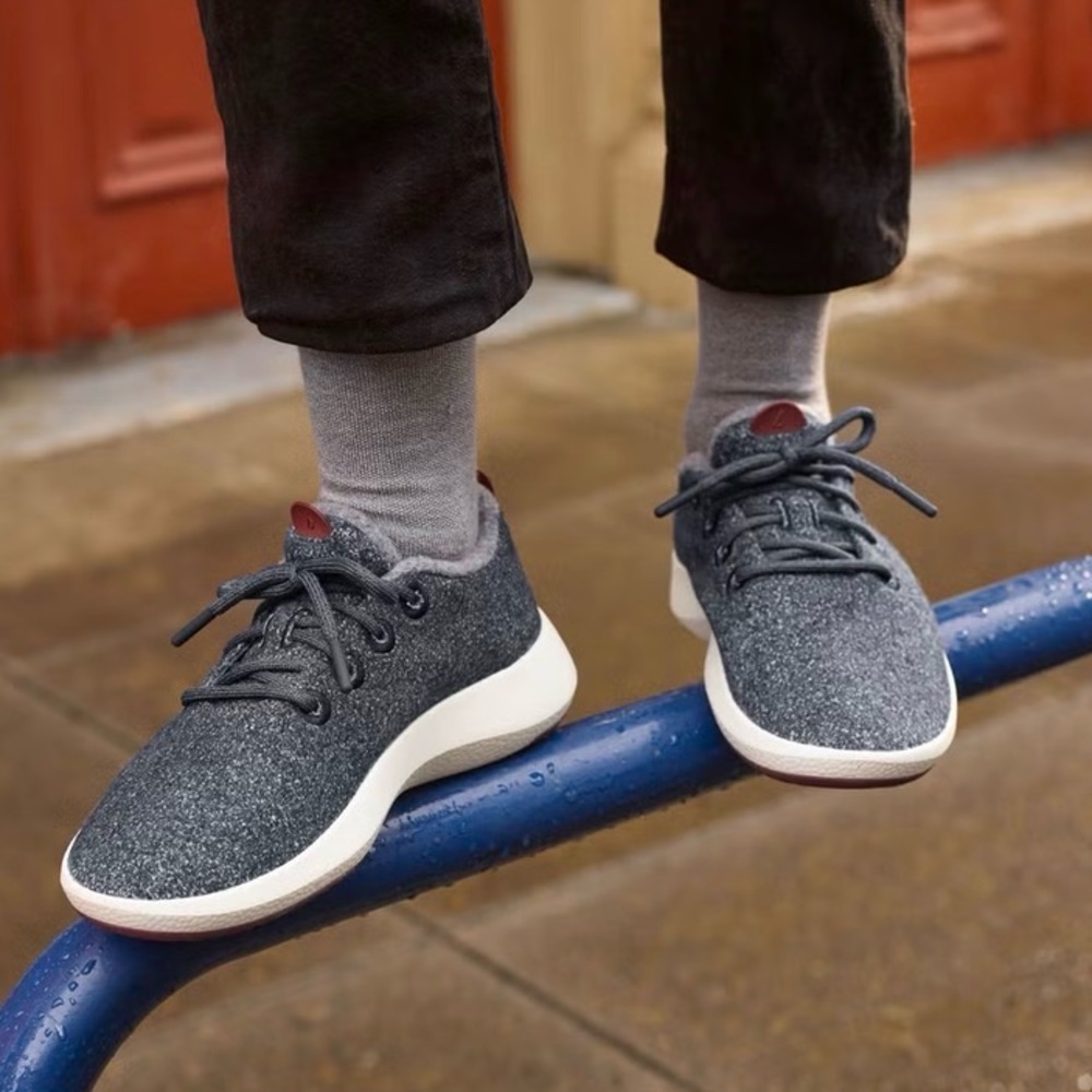 Like New Allbirds Wool Mizzle Runner Men Size 9 Charcoal Gray Waterproof